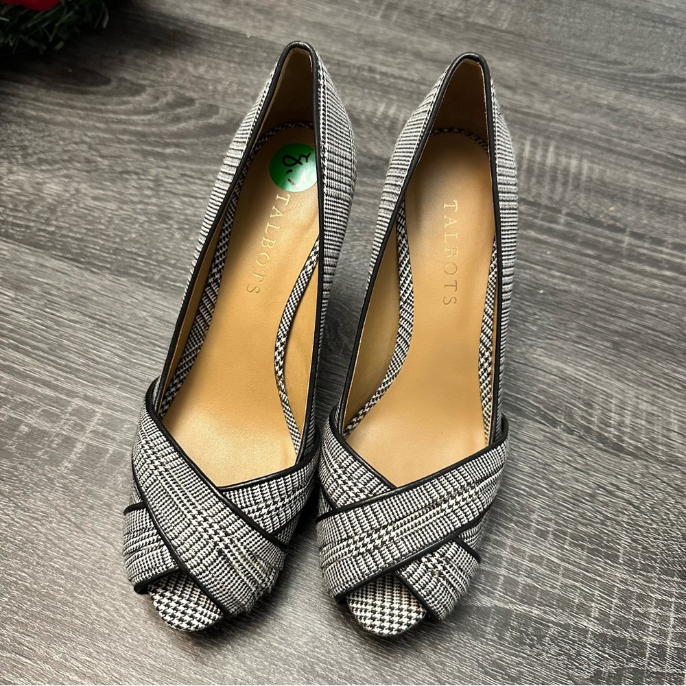 Women’s Talbots Size 6.5 Heels
